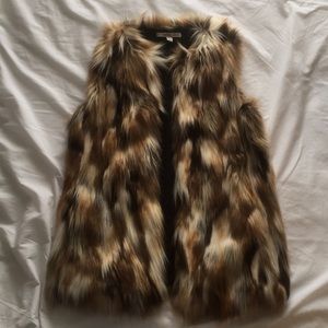 Zara fur-vest